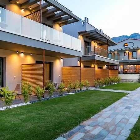 Aparthotel La Isola 3*