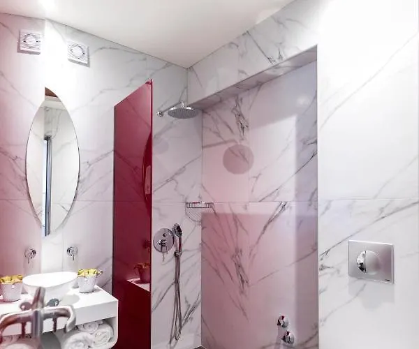 Apart Otel La Isola 3*