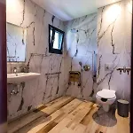 Ξενοδοχείο με διαμερίσματα La Isola 3*