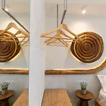 La Isola Ξενοδοχείο με διαμερίσματα