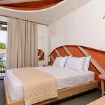 Ξενοδοχείο με διαμερίσματα La Isola