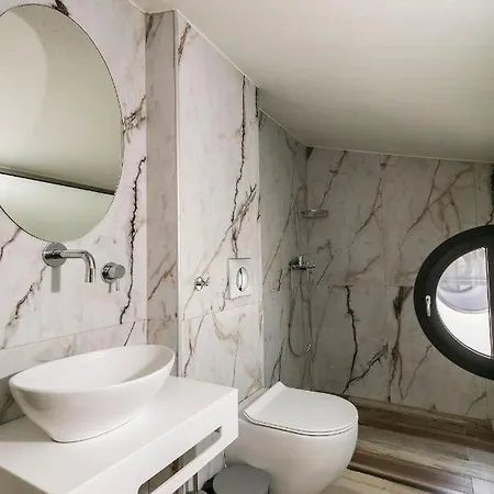 Aparthotel La Isola