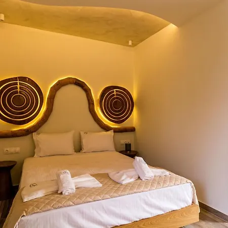 La Isola Aparthotel *
